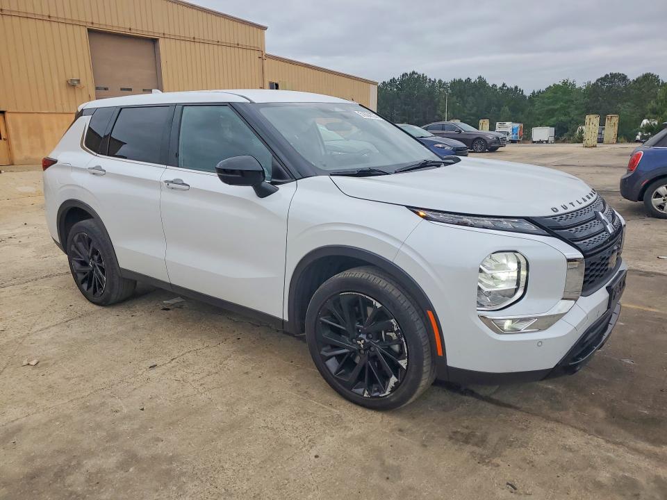 2023 Mitsubishi Outlander VIN JA4J3UA80PZ036214 COPART salvage auction — SIDE, Sc - Cert Of Title-Salvage, sold $8,100 on 2026-07-10 (photo 4)