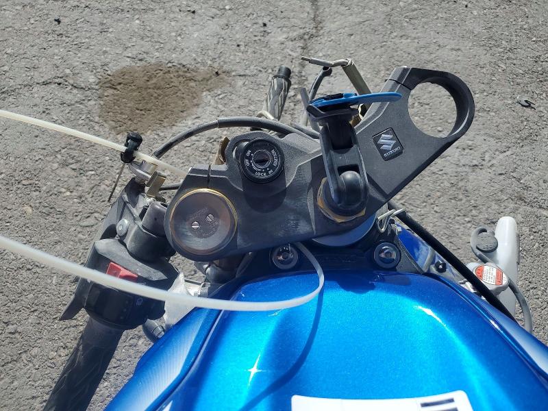 2015 Suzuki Gsx-r VIN JS1GR7MA4F2100965 COPART salvage auction — FRONT END, Nv - Salvage Title, sold $25 on 2026-07-02 (photo 7)