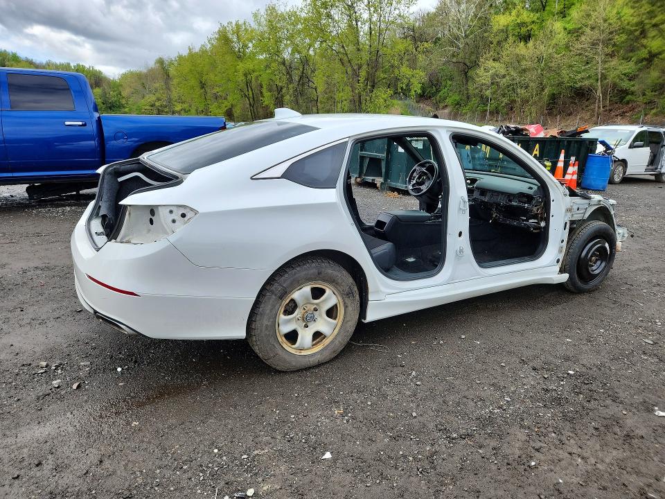 2018 Honda Accord VIN 1HGCV1F38JA013324 COPART salvage auction — STRIPPED, Salvage Title, sold $350 on 2026-07-09 (photo 3)