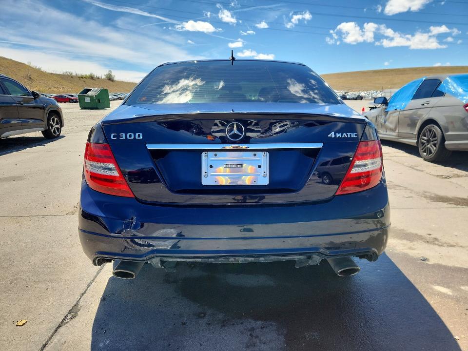 2013 Mercedes-benz C-klasse VIN WDDGF8AB1DA818693 COPART salvage auction — SIDE, CO - SALVAGE TITLE, sold $400 on 2026-07-27 (photo 6)