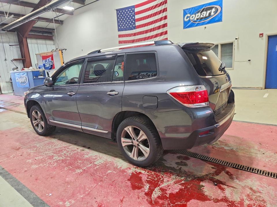 2011 Toyota Highlander VIN 5TDDK3EH0BS091833 COPART salvage auction — MINOR DENT/SCRATCHES, NY - CERTIFICATE OF TITLE, sold $4,800 on 2026-07-27 (photo 2)