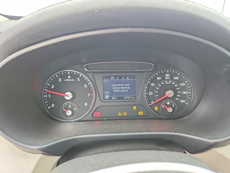 2020 Kia Sorento VIN 5XYPG4A32LG675129 COPART salvage auction — REAR END, Salvage Title, sold $1,350 on 2026-07-31 (photo 9)