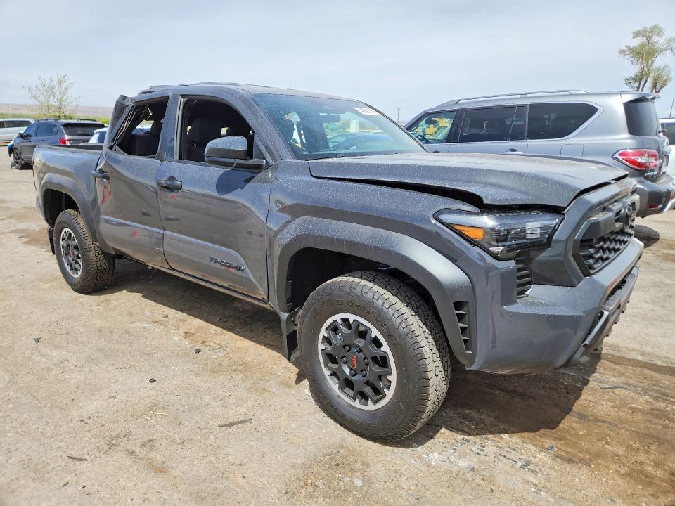 2026 Toyota Tacoma VIN 3TMLB5JN2TM239663 COPART salvage auction — ROOF, Nm - Cert Of Title-Salvage, sold $225 on 2026-07-09 (photo 4)