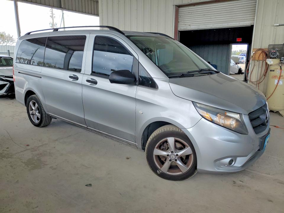 2016 Mercedes-benz Metris VIN WD4PG2EE0G3096964 COPART salvage auction — MINOR DENT/SCRATCHES, Fl - Dealer Only Clean Title (P), sold $8,800 on 2026-07-22 (photo 4)