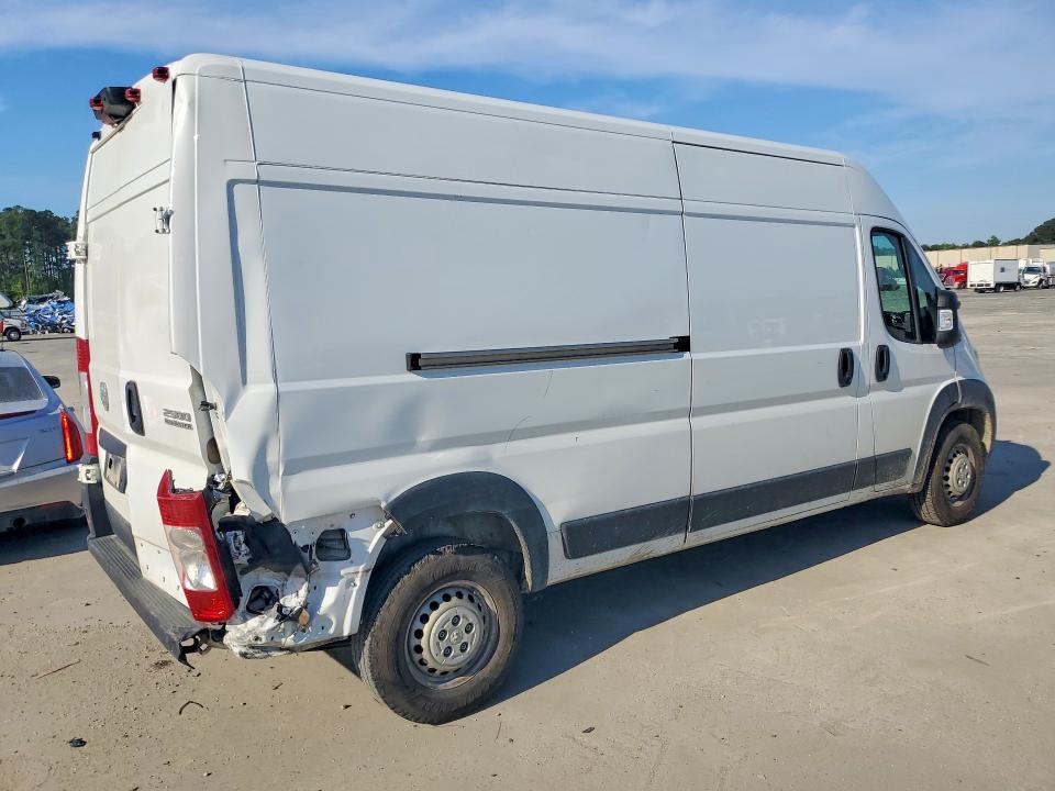 2025 Ram Promaster city VIN 3C6LRVDG3SE515535 COPART salvage auction — REAR END, Nc - Dealer Only Salvage Title, sold $15,900 on 2026-07-30 (photo 3)