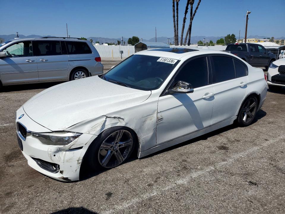 2014 BMW 3er VIN WBA3C1C55EK111444 — COPART salvage auction photo