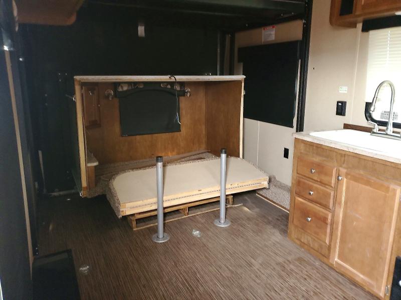 2017 Kz-rv Weekend warrior VIN 59H191T29J1000418 COPART salvage auction — WATER/FLOOD, MN - CERT OF TITLE-SALVAGE, sold $15 on 2026-07-30 (photo 6)