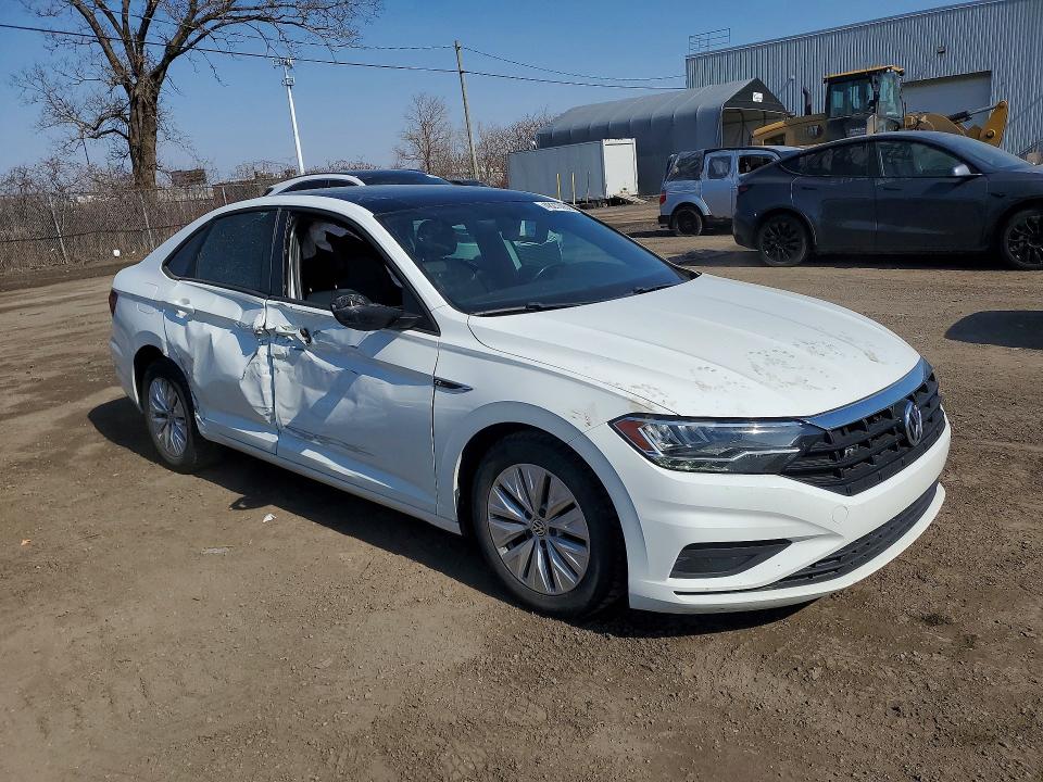 2019 Volkswagen Jetta VIN 3VWE57BU3KM022393 COPART salvage auction — SIDE, Salvage Title, sold $2,600 on 2026-08-11 (photo 4)