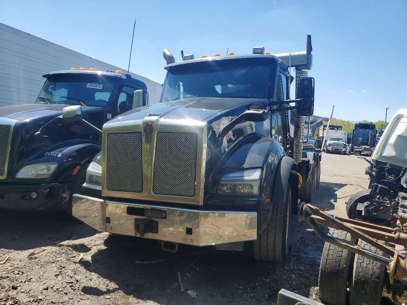2020 Kenworth T880 VIN 1NKZX4TX4LJ305727 COPART salvage auction — ALL OVER, NJ - CERT OF TITLE-SALVAGE, sold $575 on 2026-07-30 (photo 2)