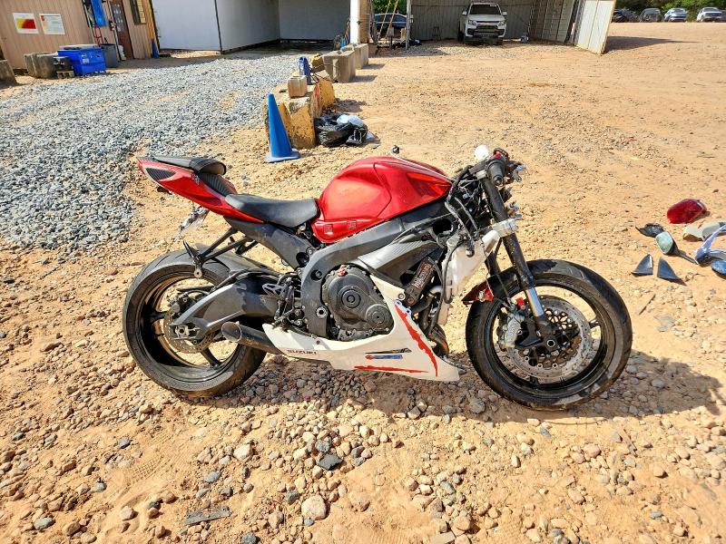 2022 Suzuki Gsx-r VIN JS1GN7FAXN7100575 — COPART salvage auction photo