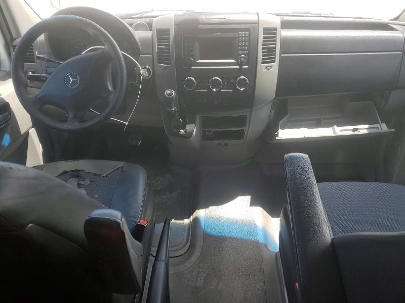 2017 Mercedes-benz Sprinter VIN WDZPE8CDXHP517418 COPART salvage auction — MINOR DENT/SCRATCHES, Fl - Certificate Of Title (P), sold $13,000 on 2026-07-29 (photo 8)