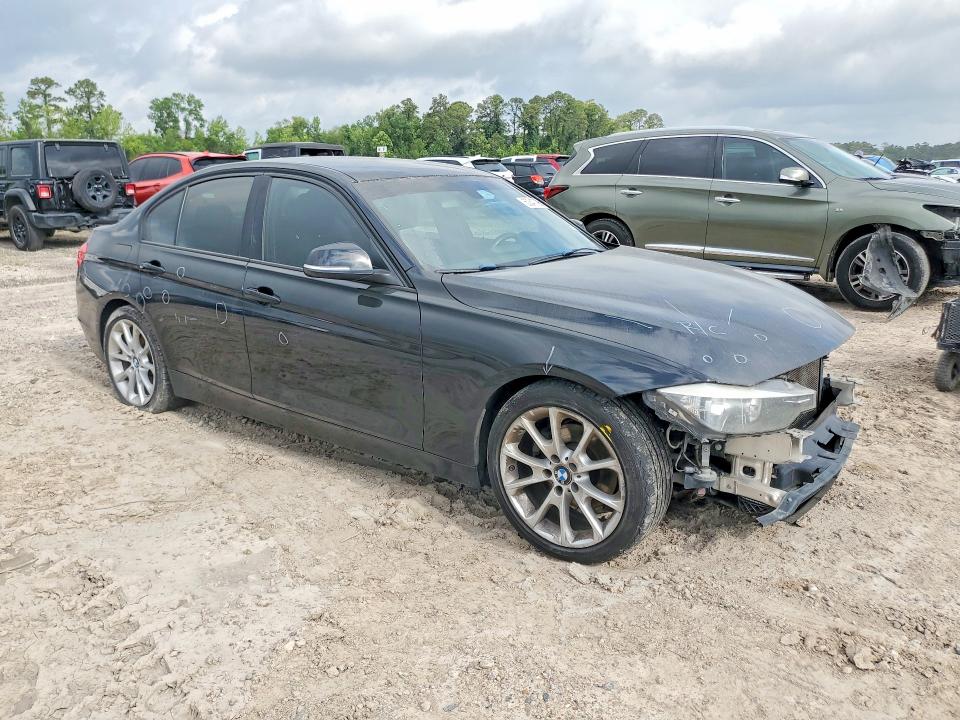 2014 BMW 3er VIN WBA3B1C58EK135174 COPART salvage auction — FRONT END, Tx - Salvage Vehicle Title, sold $1,500 on 2026-07-28 (photo 4)