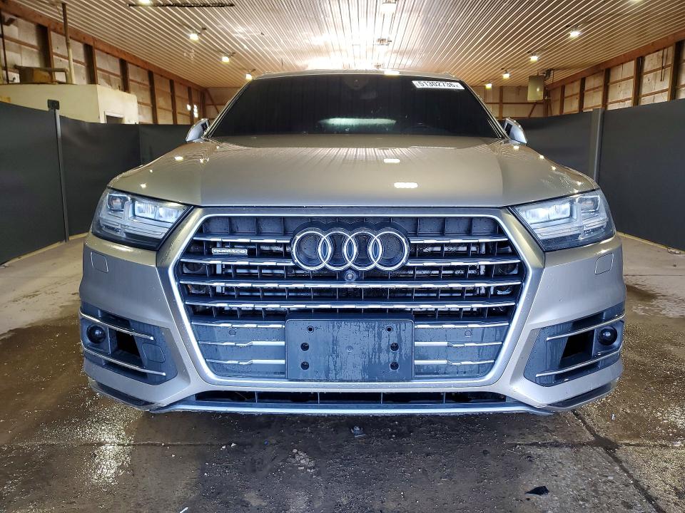2017 Audi Q7 VIN WA1LAAF72HD036033 COPART salvage auction — MINOR DENT/SCRATCHES, Oh - Public Repo Sale - Clean, sold $1,150 on 2026-07-21 (photo 5)