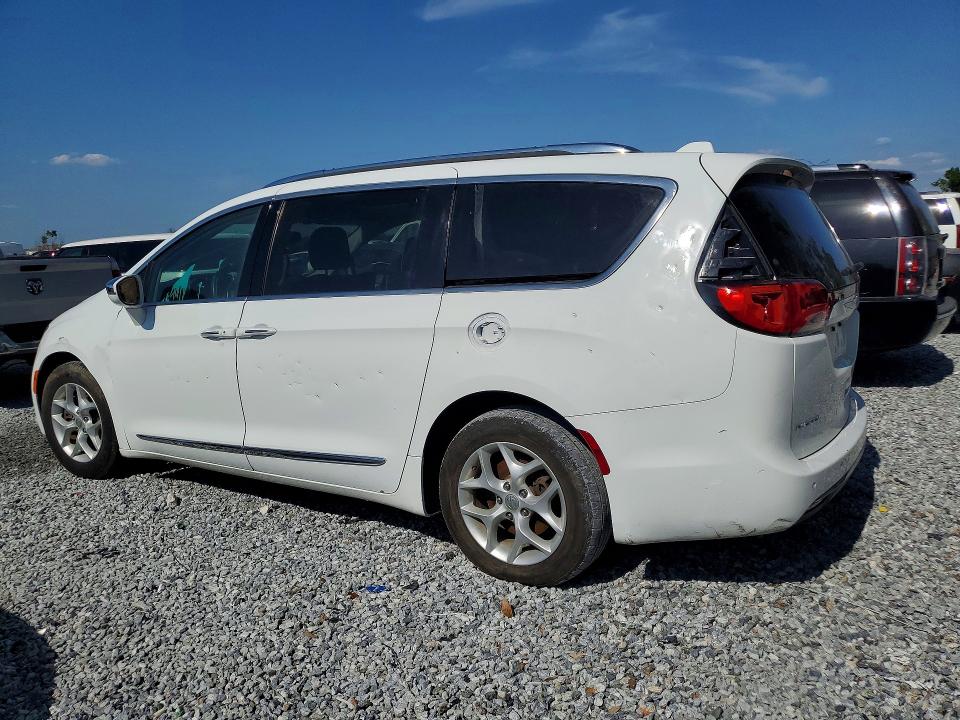 2018 Chrysler Pacifica VIN 2C4RC1GG1JR251642 COPART salvage auction — MINOR DENT/SCRATCHES, FL - CERTIFICATE OF TITLE, sold $2,300 on 2026-07-06 (photo 2)