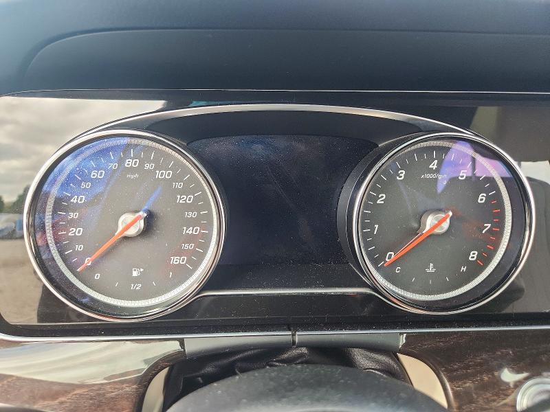 2019 Mercedes-benz E-klasse VIN WDDZF4KB8KA499743 COPART salvage auction — WATER/FLOOD, Salvage Title, sold $10 on 2026-07-28 (photo 9)