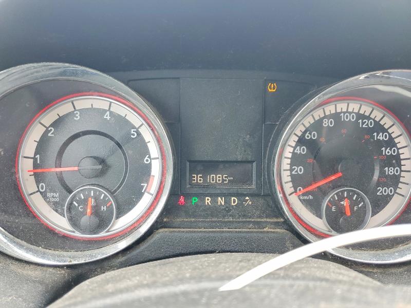 2014 Dodge VIN 2C4RDGBG4ER172897 COPART salvage auction — SIDE, On - Permit No Brand - Unfit, sold $425 on 2026-07-02 (photo 9)