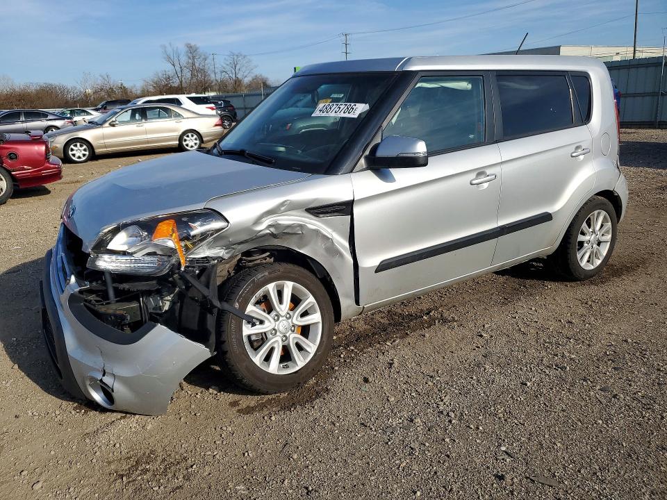 2013 Kia Soul VIN KNDJT2A67D7761132 COPART salvage auction — FRONT END, Il - Salvage Certificate, sold $550 on 2026-07-08 (photo 1)