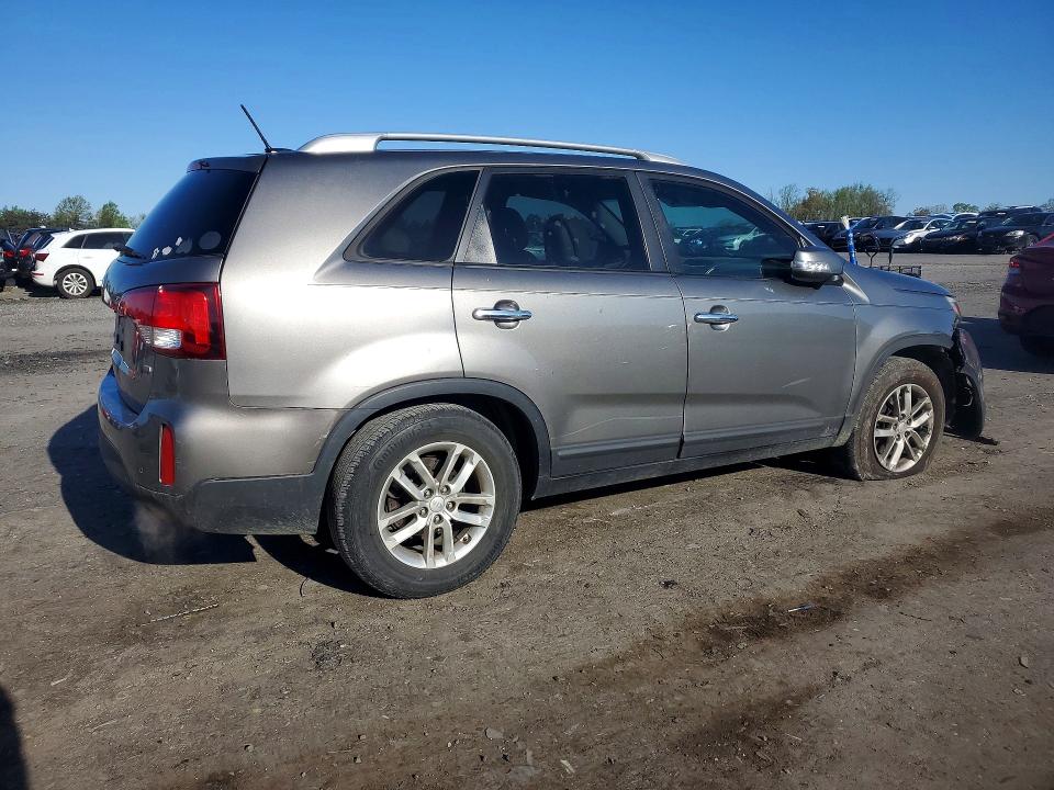2015 Kia Sorento VIN 5XYKT3A67FG660334 COPART salvage auction — FRONT END, Salvage Title, sold $1,050 on 2026-07-15 (photo 3)