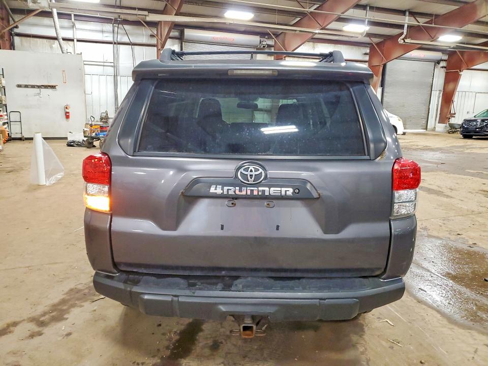 2010 Toyota 4runner VIN JTEBU5JR0A5004914 COPART salvage auction — REAR END, MI - DEALER ONLY CLEAN TITLE, sold $6,300 on 2026-07-31 (photo 6)