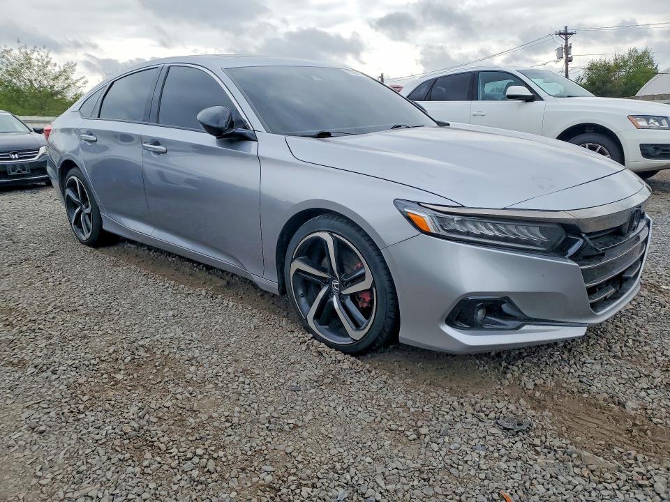 2021 Honda Accord VIN 1HGCV2F38MA006755 COPART salvage auction — MINOR DENT/SCRATCHES, NJ - CERT OF TITLE-SALVAGE, sold $9,100 on 2026-07-31 (photo 4)