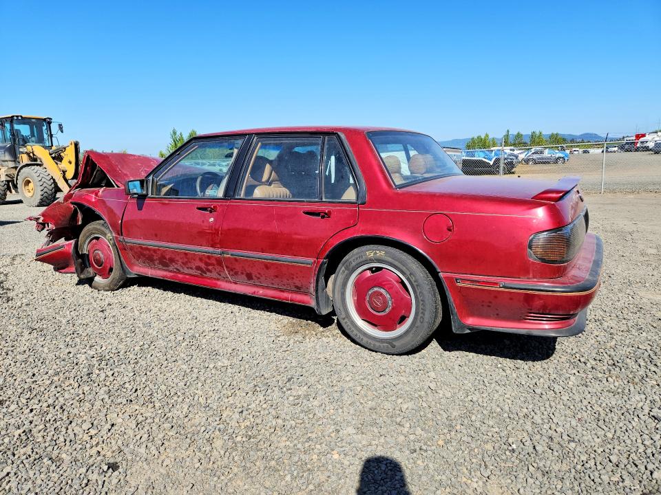 1989 Pontiac Bonneville VIN 1G2HY54CXKW252260 COPART salvage auction — FRONT END, Or - Salvage Title Certificate, sold $200 on 2026-07-07 (photo 2)