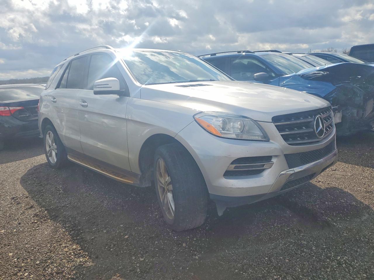 2015 Mercedes-Benz ML-Class VIN 4JGDA5HB3FA499943 COPART salvage auction — Side, AL - CERTIFICATE OF TITLE, sold $3,200 on 2026-07-02 (photo 4)