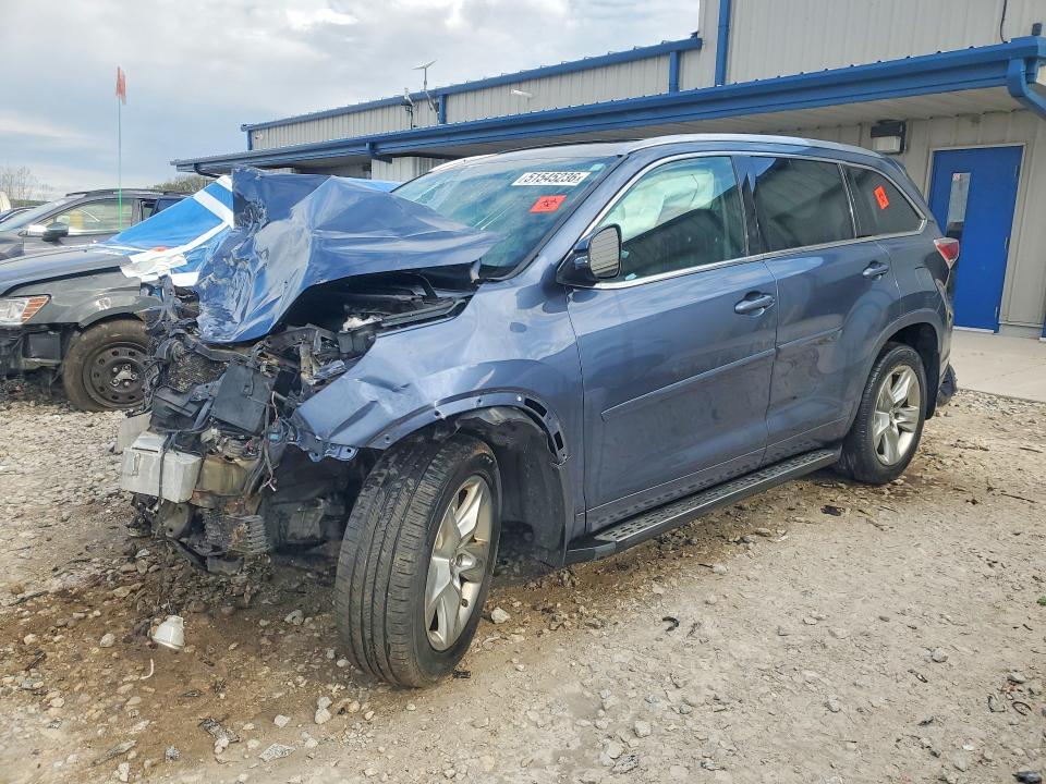 2015 Toyota Highlander VIN 5TDDKRFH5FS210564 COPART salvage auction — FRONT END, Mi - Certificate Of Title, sold $2,550 on 2026-07-02 (photo 1)