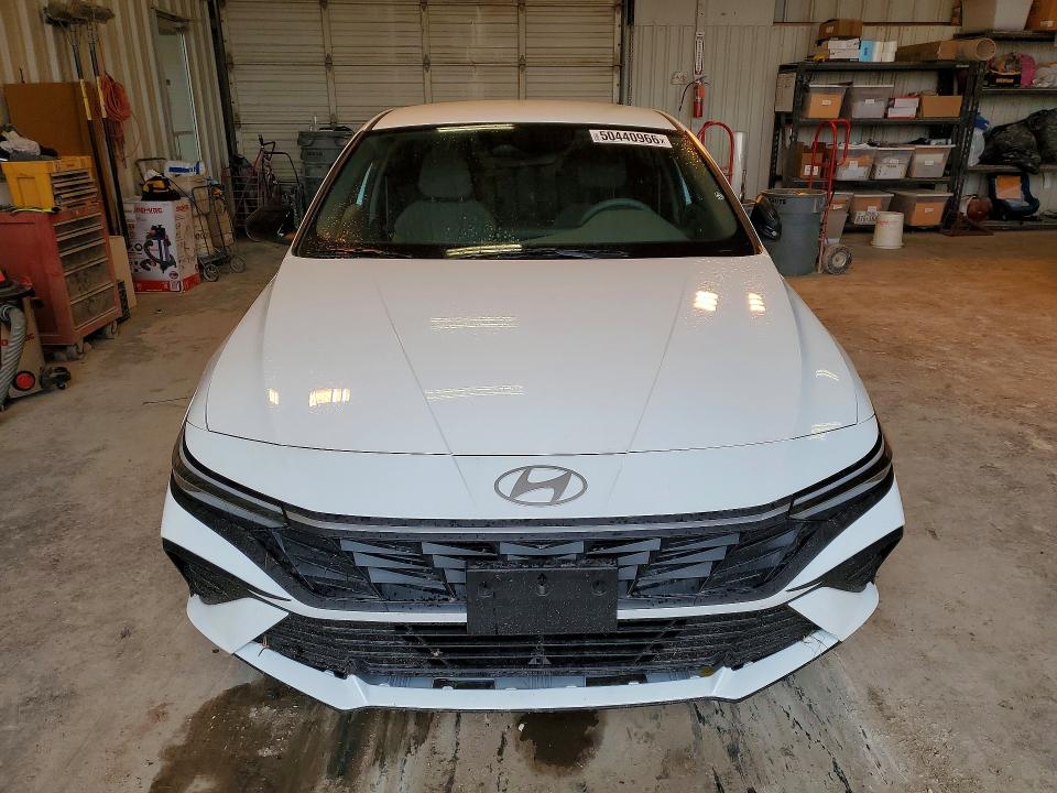 2026 Hyundai Elantra VIN KMHLM4DG0TU100012 COPART salvage auction — WATER/FLOOD, Salvage Title, sold $8,000 on 2026-07-17 (photo 5)