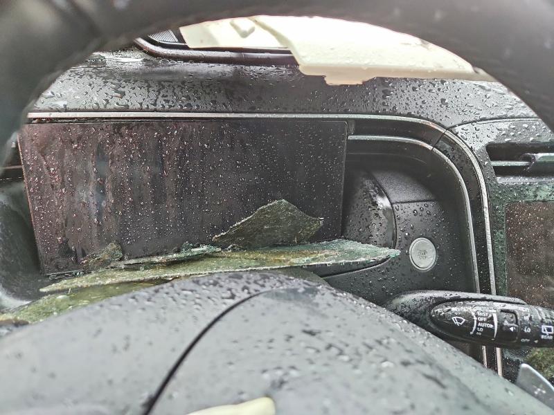 2024 Hyundai Tucson VIN KM8JDDD26RU162194 COPART salvage auction — BURN, ON - PERMIT IRREPAIRABLE, sold $3,450 on 2026-07-28 (photo 9)