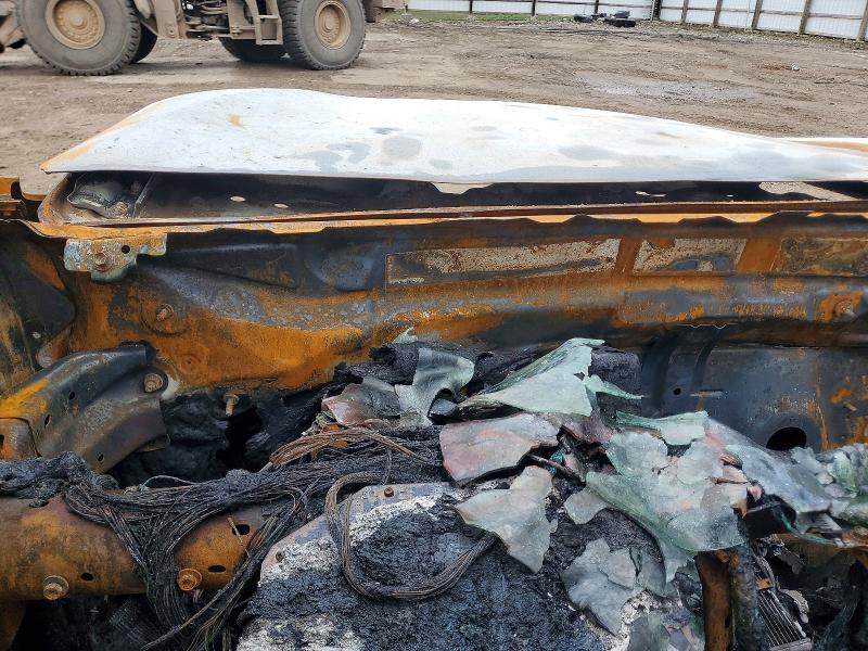 2017 Toyota Rav 4 VIN JTMRFREV1HD202414 COPART salvage auction — BURN, Mi - Scrap Certificate Of Title, sold $200 on 2026-07-22 (photo 9)