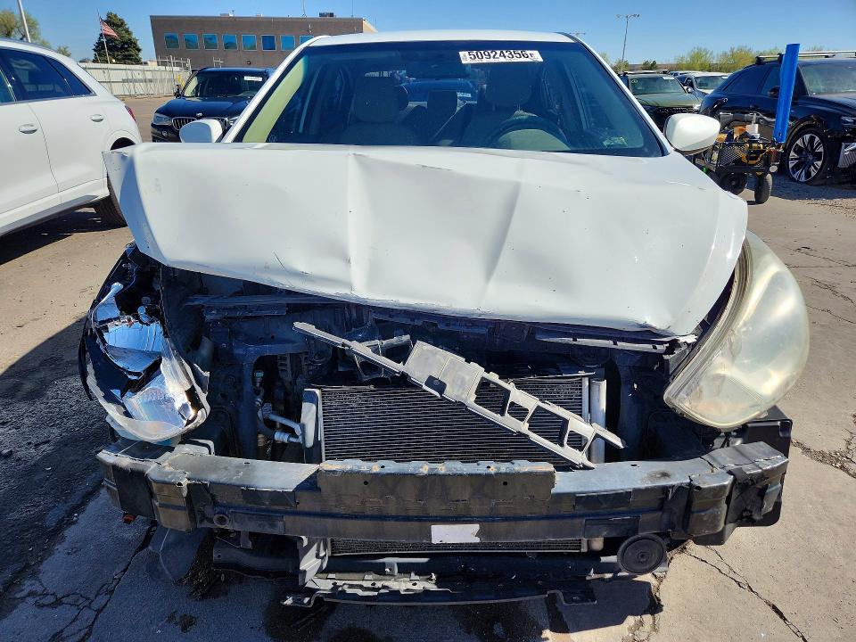 2012 Hyundai Accent VIN KMHCU4AE2CU227492 COPART salvage auction — FRONT END, Co - Public - Salvage Title, sold $425 on 2026-07-27 (photo 5)
