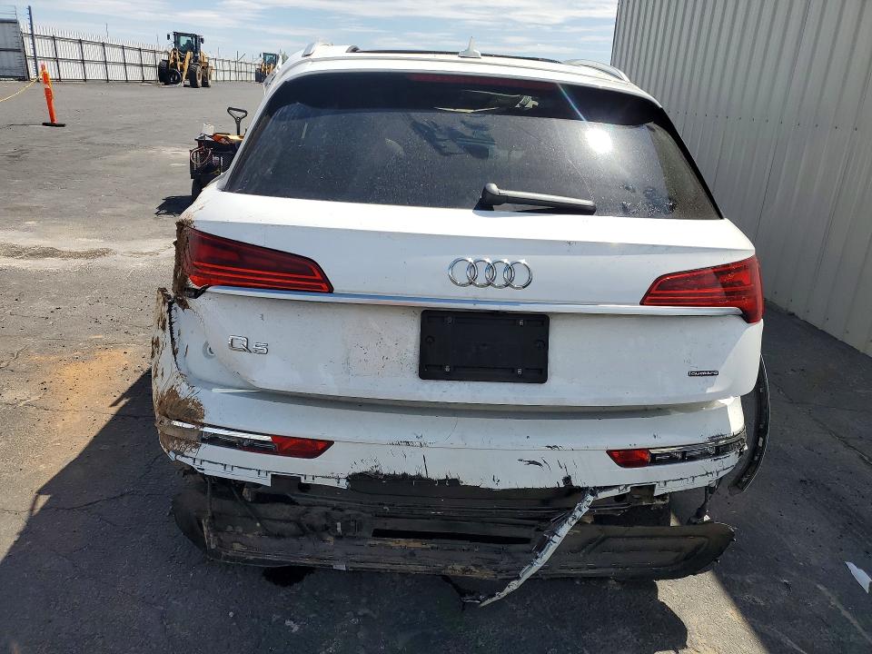 2021 Audi Q5 VIN WA1BAAFY2M2104356 COPART salvage auction — VANDALISM, CA - SALVAGE CERTIFICATE, sold $3,050 on 2026-07-13 (photo 6)