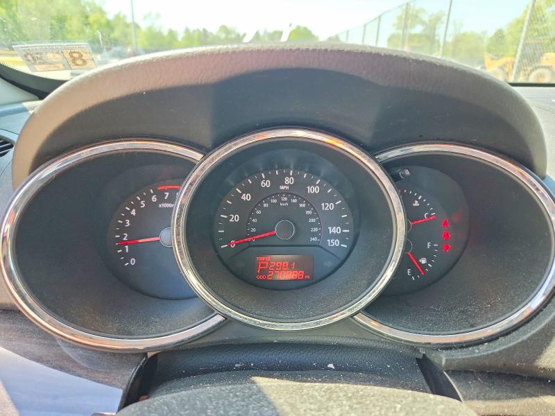 2013 Kia Sorento VIN 5XYKT4A63DG379795 COPART salvage auction — MINOR DENT/SCRATCHES, Md - Cert Of Salvage > 75% Damage, sold $425 on 2026-07-10 (photo 9)