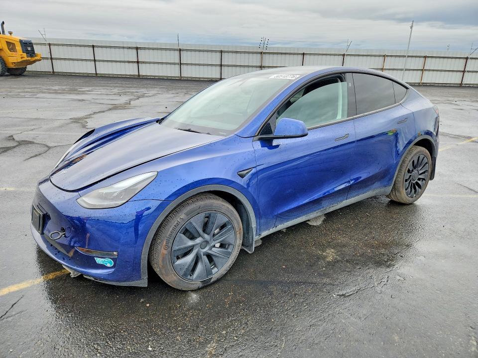 2025 Tesla Model y VIN 7SAYGDEE4SF275808 — COPART salvage auction photo