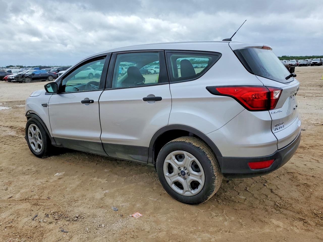 2019 Ford Escape VIN 1FMCU0F73KUA53739 COPART salvage auction — Front End, TX - SALVAGE VEHICLE TITLE, sold $1,850 on 2026-06-25 (photo 2)