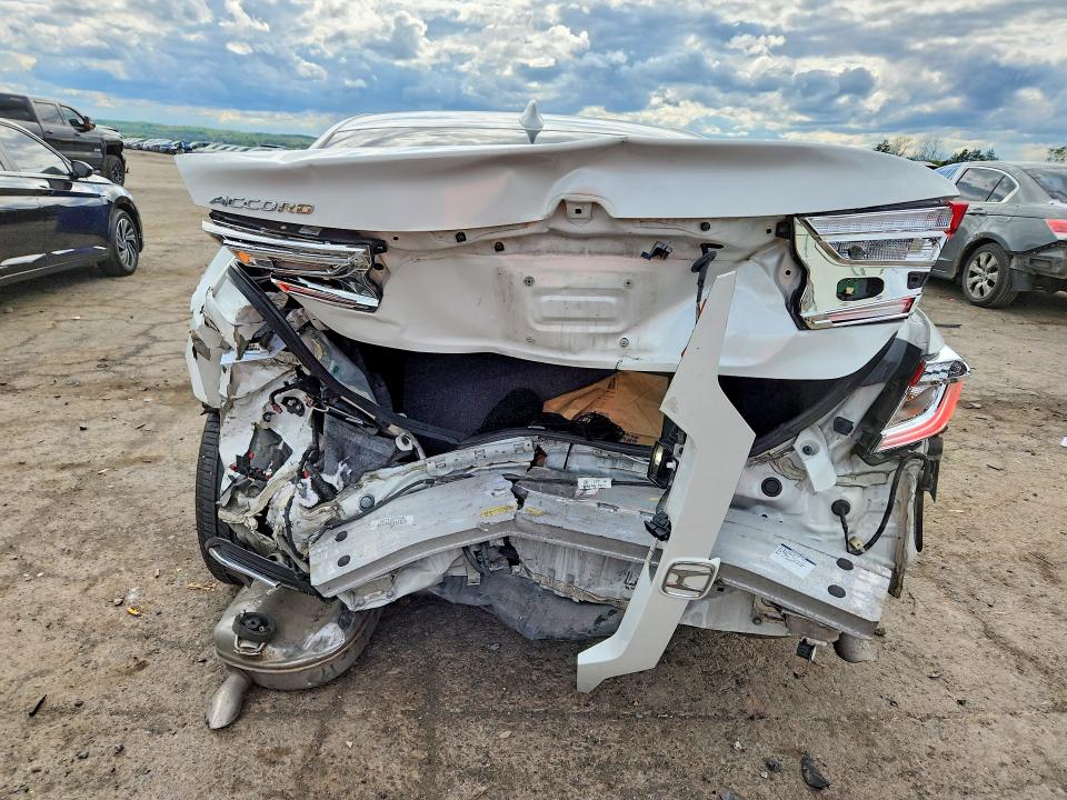 2022 Honda Accord VIN 1HGCV1F56NA026886 COPART salvage auction — REAR END, PA - CERTIFICATE OF SALVAGE, sold $5,200 on 2026-07-09 (photo 6)