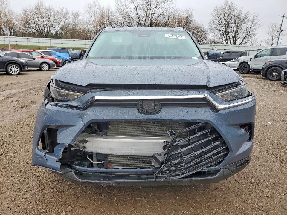 2024 Toyota Highlander VIN 5TDAAAB53RS039983 COPART salvage auction — FRONT END, Mi - Certificate Of Title, sold $22,000 on 2026-07-08 (photo 5)
