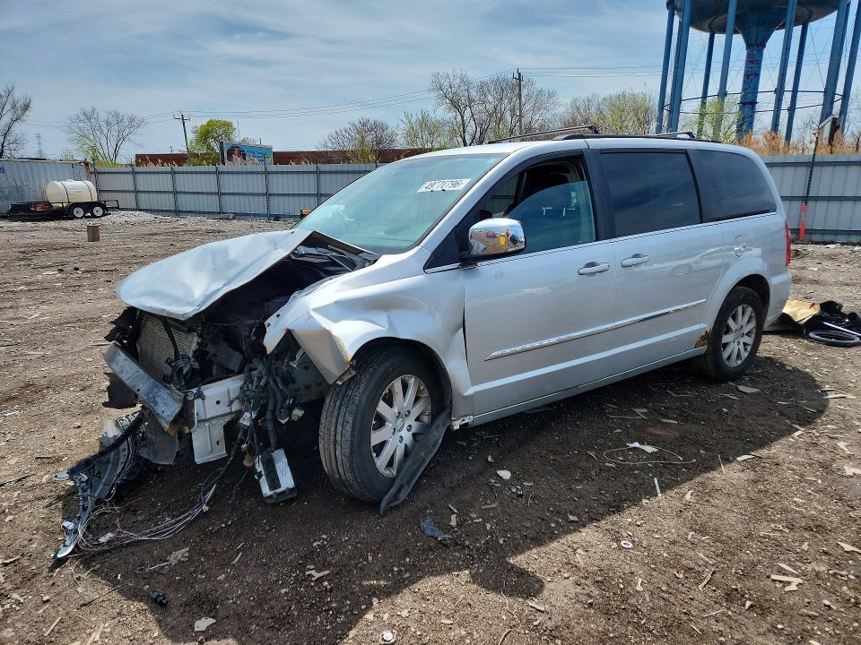 2011 Chrysler Voyager VIN 2A4RR8DG0BR713518 COPART salvage auction — SIDE, Il - Salvage Certificate, sold $400 on 2026-07-10 (photo 1)