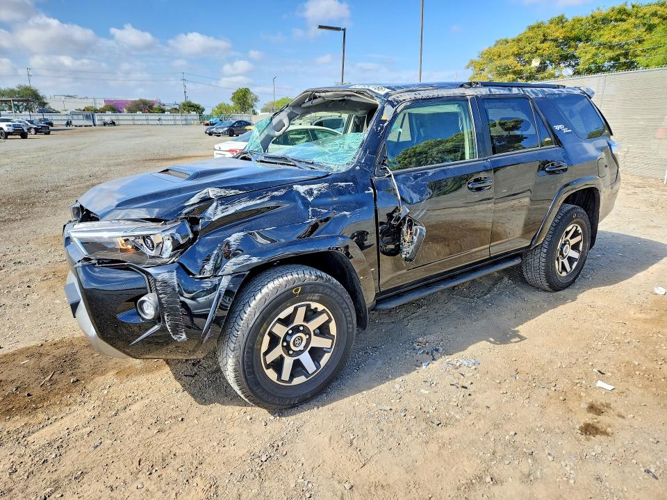 2024 Toyota 4runner VIN JTEPU5JR4R6304841 COPART salvage auction — ROLLOVER, Ca - Salvage Certificate, sold $7,400 on 2026-07-02 (photo 1)