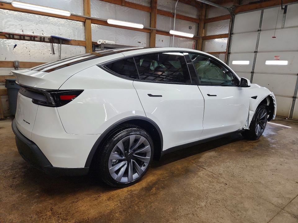 2026 Tesla Model y VIN 7SAYGDEEXTF581624 COPART salvage auction — FRONT END, IL - SALVAGE CERTIFICATE, sold $20,500 on 2026-07-06 (photo 3)