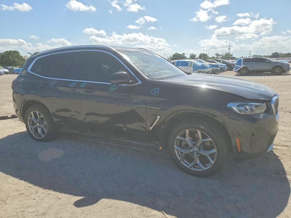 2024 BMW VIN 5UX53DP09R9V39251 COPART salvage auction — SIDE, Salvage Title, sold $21,200 on 2026-07-23 (photo 4)