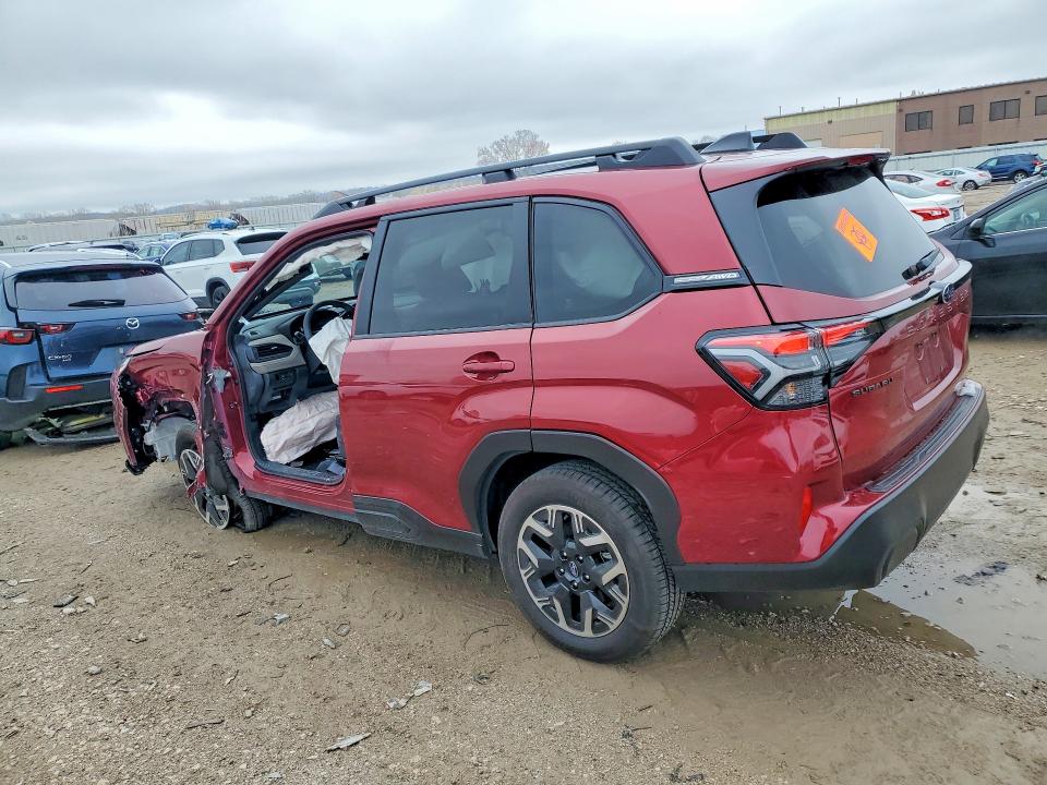 2025 Subaru Forester VIN JF2SLDDC6SH613838 COPART salvage auction — SIDE, Ks - Cert Of Title-Salvage, sold $8,300 on 2026-07-09 (photo 2)