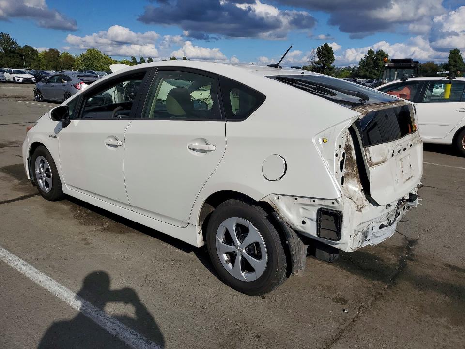 2015 Toyota Prius VIN JTDKN3DU7F0416063 COPART salvage auction — REAR END, CA - SALVAGE CERTIFICATE, sold $1,550 on 2026-07-24 (photo 2)