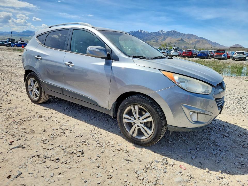 2013 Hyundai Tucson VIN KM8JUCAC1DU558873 COPART salvage auction — REAR END, Ut - Salvage Certificate, sold $150 on 2026-07-21 (photo 4)