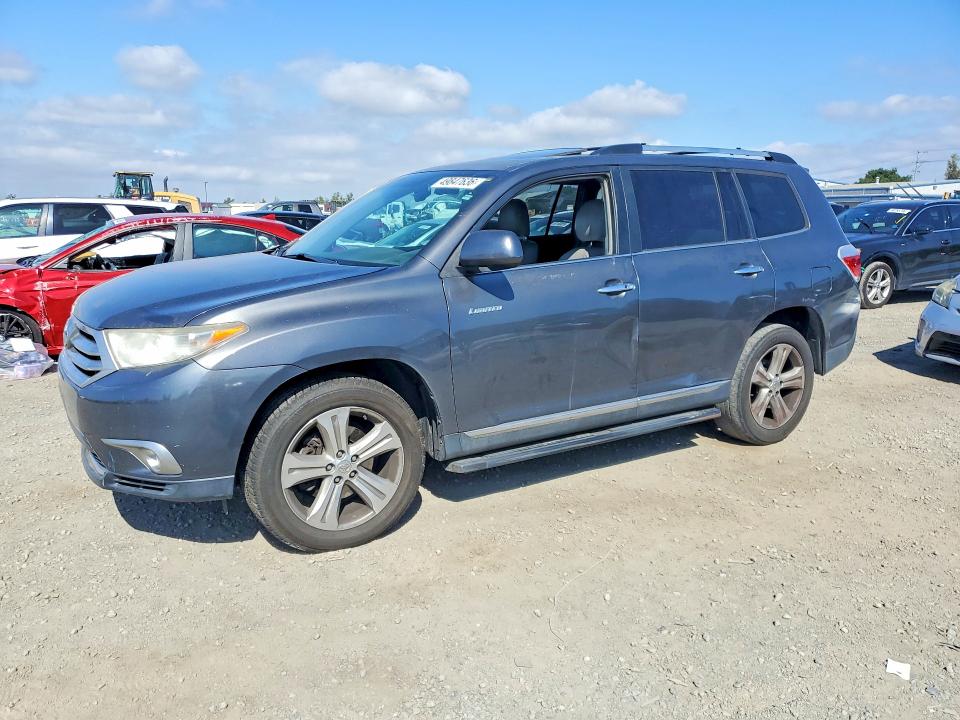 2013 Toyota VIN 5TDYK3EH7DS120006 COPART salvage auction — FRONT END, Ca - Salvage Certificate, sold $500 on 2026-07-21 (photo 1)
