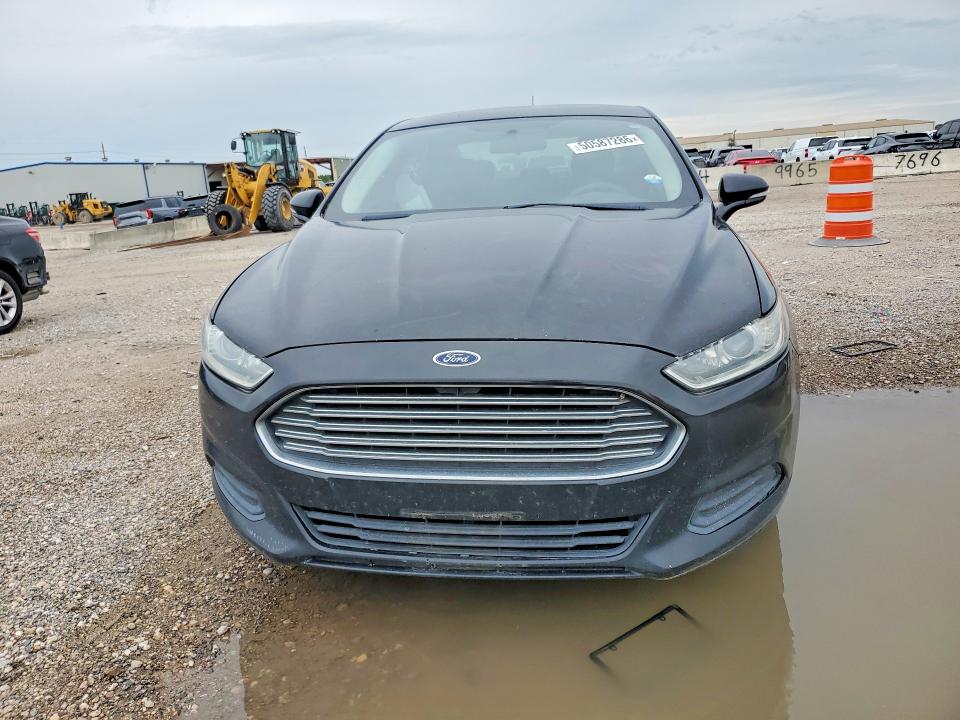 2014 Ford Fusion VIN 1FA6P0HD9E5378217 COPART salvage auction — NORMAL WEAR, Tx - Certificate Of Title, sold $450 on 2026-07-09 (photo 5)