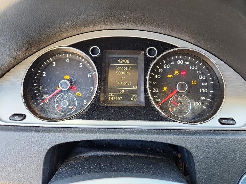 2013 Volkswagen Passat cc VIN WVWBP7AN8DE506689 COPART salvage auction — FRONT END, Salvage Title, sold $250 on 2026-07-30 (photo 9)