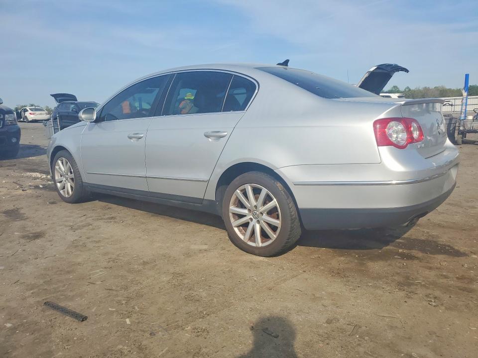 2010 Volkswagen Passat VIN WVWJK7AN5AE139790 COPART salvage auction — MINOR DENT/SCRATCHES, Va - Certificate Of Title, sold $425 on 2026-08-05 (photo 2)