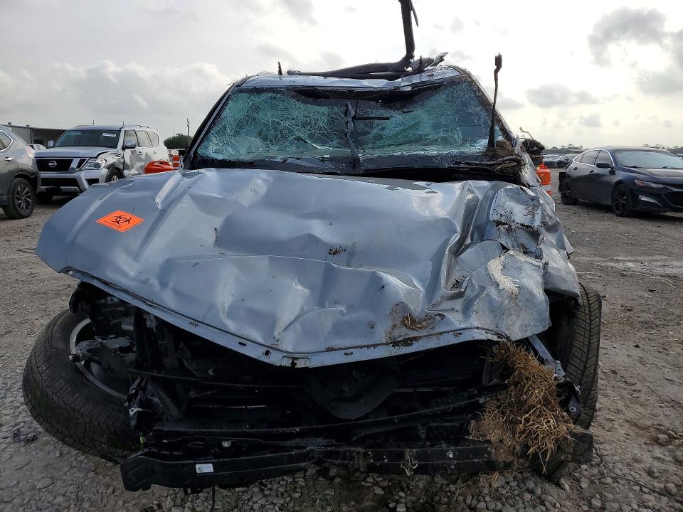 2024 Cadillac Escalade VIN 1GYS3BKL1RR417701 COPART salvage auction — ROLLOVER, Tx - Salvage Vehicle Title, sold $4,600 on 2026-07-13 (photo 5)