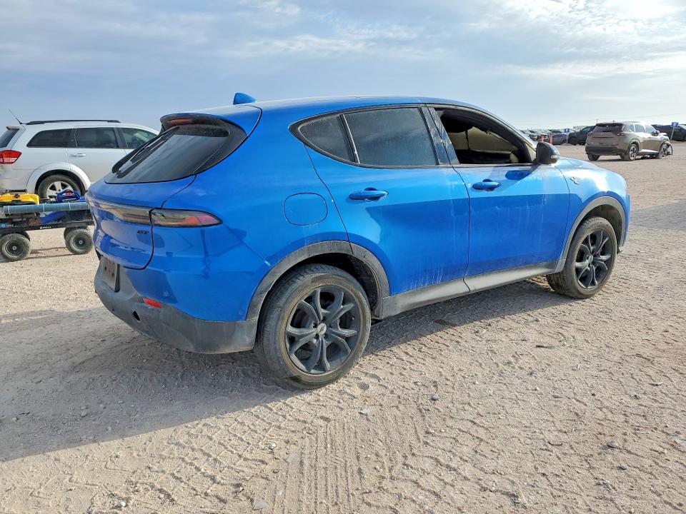 2023 Dodge Hornet VIN ZACNDFBN9P3A07692 COPART salvage auction — Burn Interior, TX - SALVAGE VEHICLE TITLE (P), sold $2,600 on 2026-08-12 (photo 3)